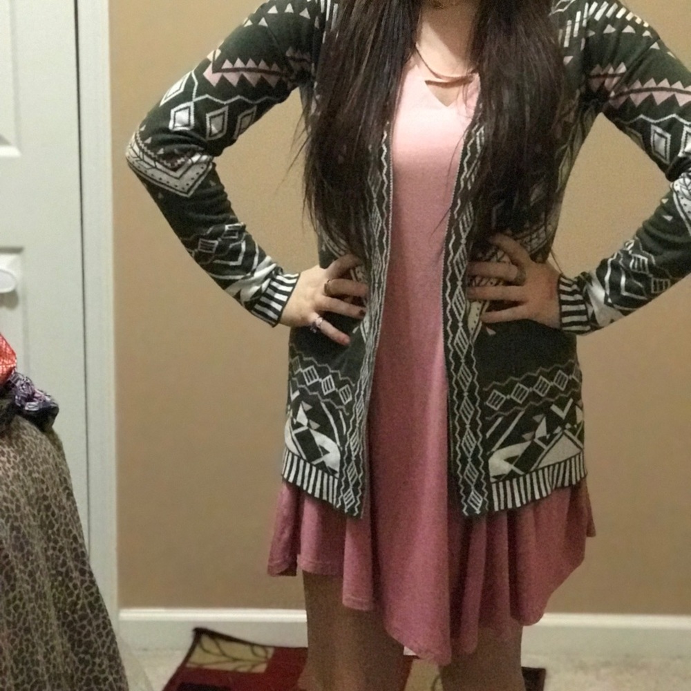 Dress - Picture 4 of 5